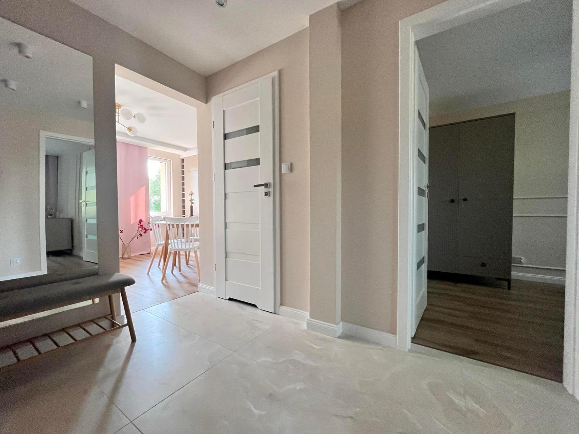 Prestige Bohaterow Warszawy Apartment